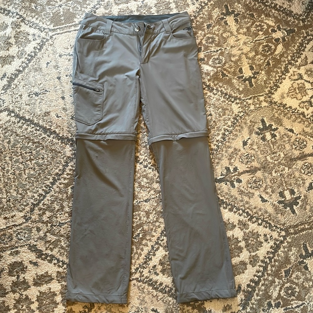 Outdoor Research Ferrosi Convertible Pants. Size 6. Light pewter color.